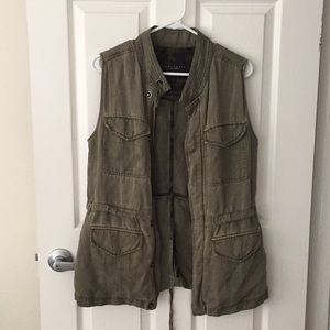 Sanctuary Vest in Army Green